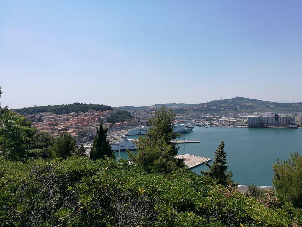 Mansarda DaSy Ancona Bagian luar foto